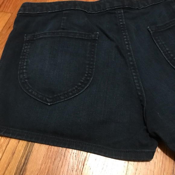 Military inspired gold buttoned denim shorts - Picture 6 of 7